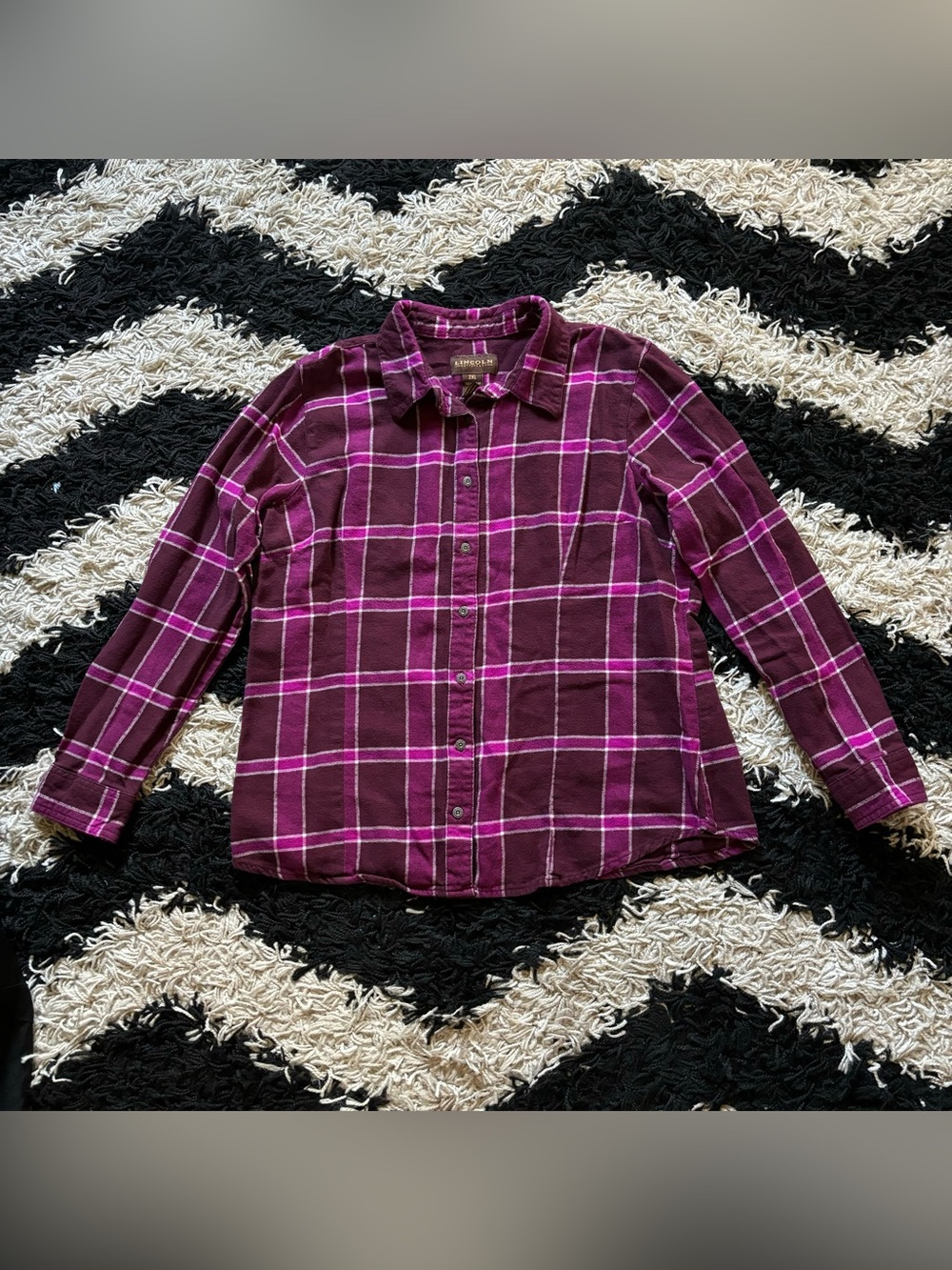 Lincoln Outfitters Multi-Tone Purple Plaid Button Down Collared Flannel Shirt
